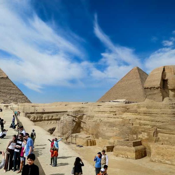 A tour PYRAMIDS OF GIZA EGYPTIAN MUSEUM AND KHAN KHALILI