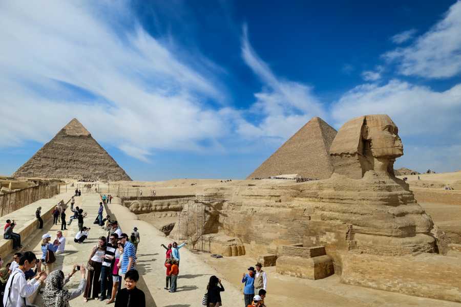 A tour PYRAMIDS OF GIZA EGYPTIAN MUSEUM AND KHAN KHALILI