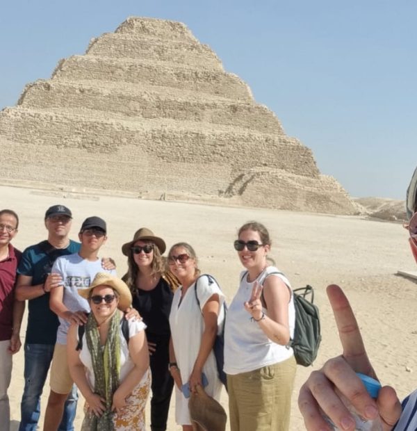 Private Tour Visit Pyramids of Giza & Great Sphinx & the Oldest Egyptian Museum & Khan El khalili Bazaar