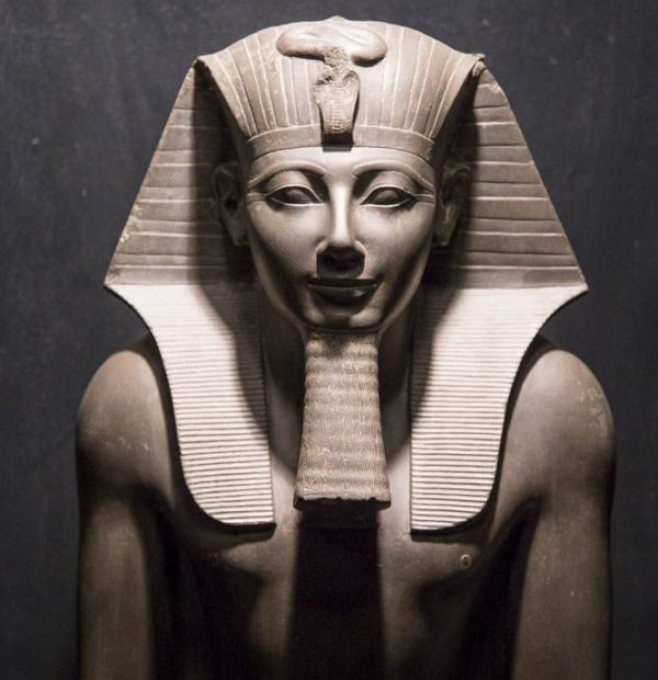 Thutmose III: The Napoleon of Ancient Egypt and the Master of Conquest 2 Thutmose III: The Napoleon of Ancient Egypt and the Master of Conquest