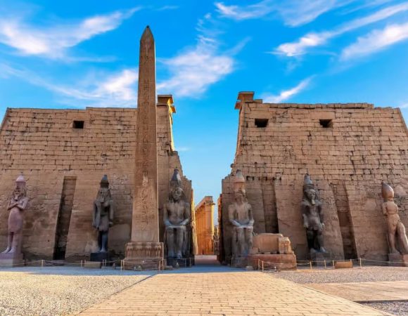 Luxor Private Customizable Tour with Egyptologist Guide